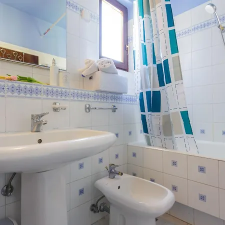 Apartment Sunrise Duilovo -three Bedroom With Sea View Terrace