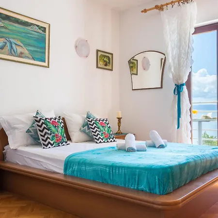 Sunrise Duilovo -three Bedroom With Sea View Terrace Apartment *