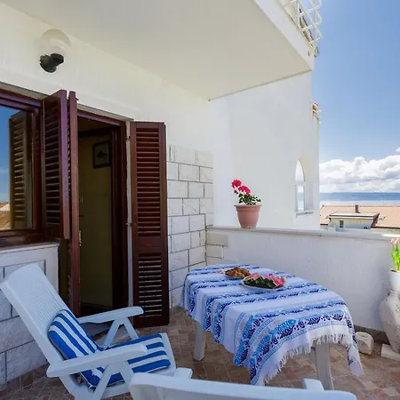 Sunrise Duilovo -three Bedroom With Sea View Terrace Apartamento