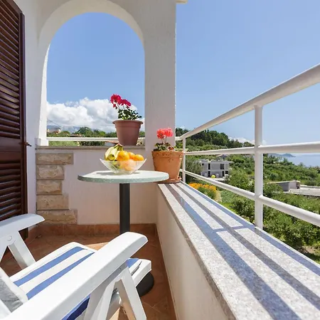 Apartamento Sunrise Duilovo -three Bedroom With Sea View Terrace